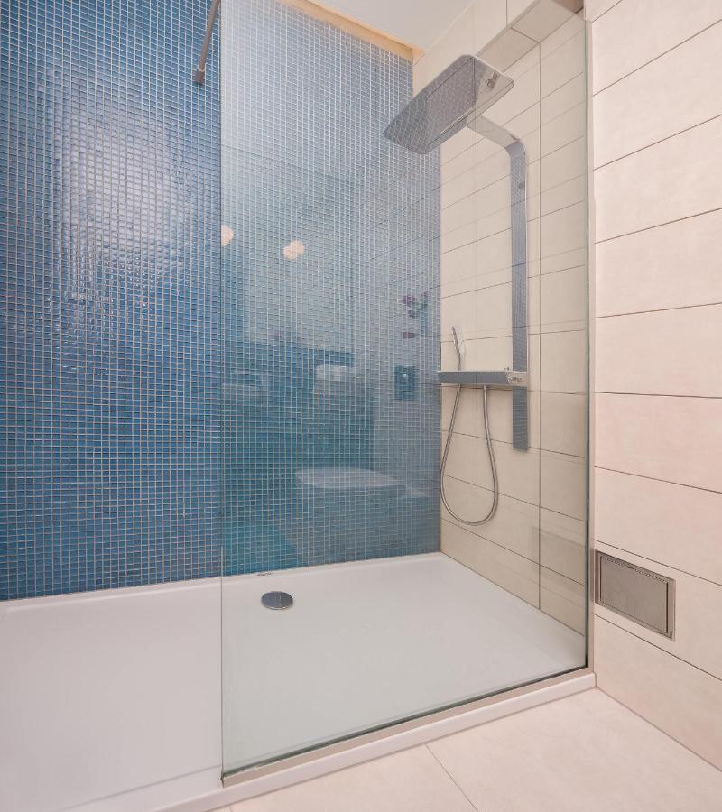 Apartments Blue Maris Znjan Split Room photo